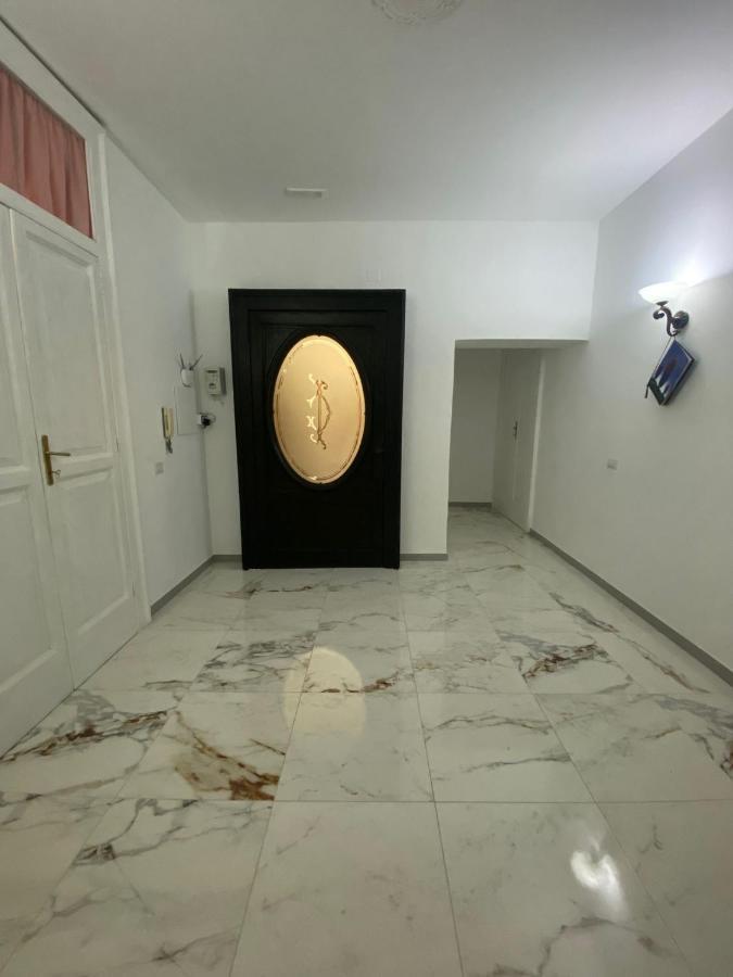 Campo Di Marte Bed & Breakfast เนเปิลส์ ภายนอก รูปภาพ